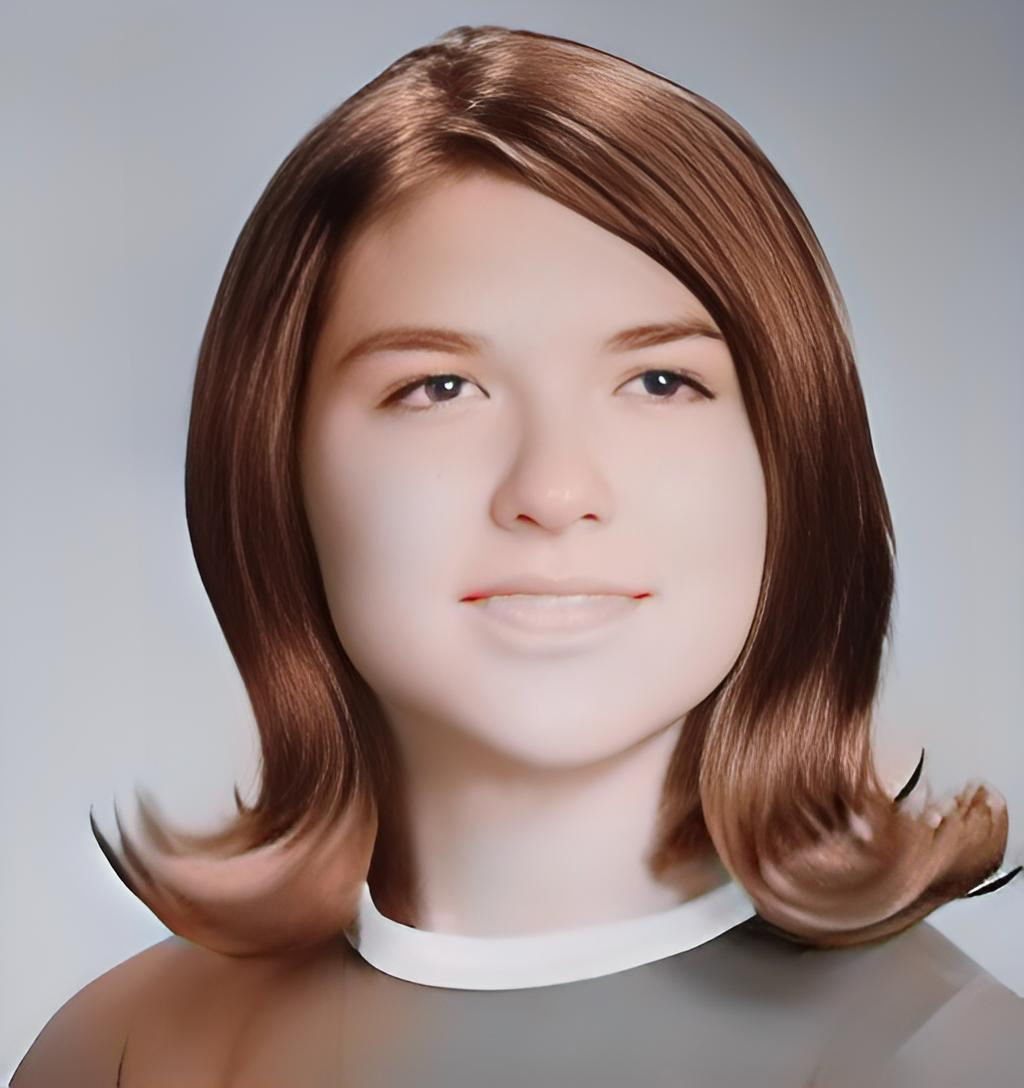 Carol  MacDonald
