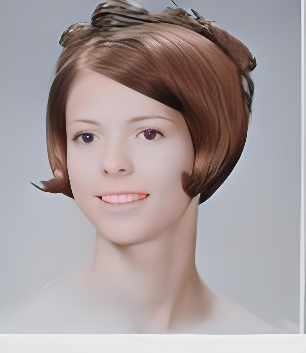 Bonnie  Traweek