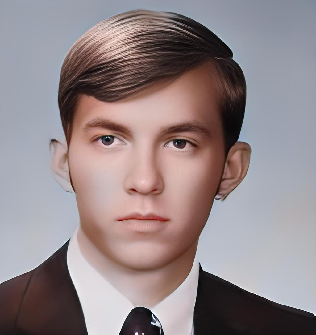 Gary  Hudson
