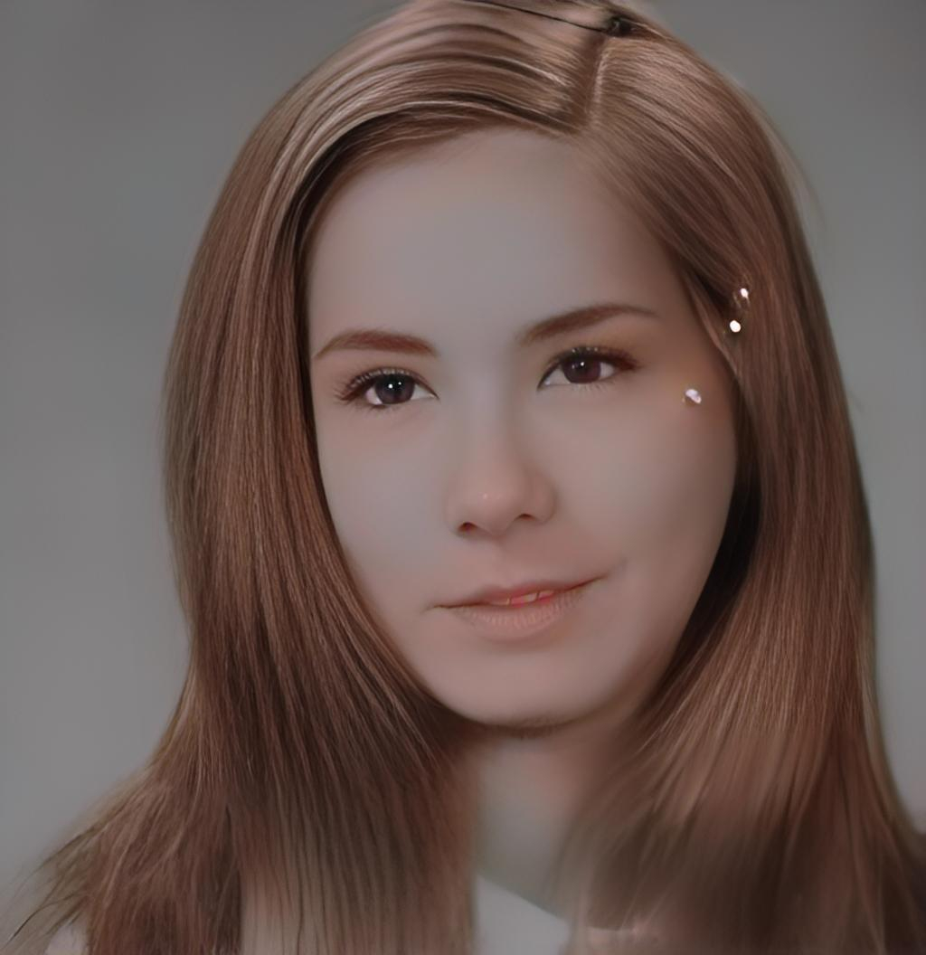 Mimi  Lewis